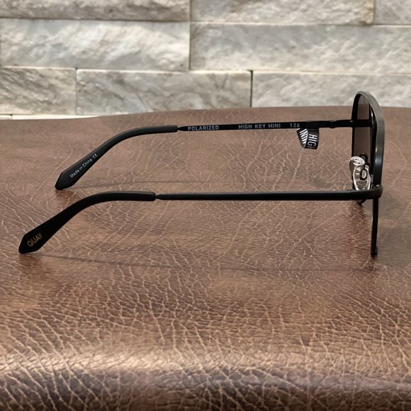 BRAND NEW !! - QUAY - High Key - POLARIZED BLACK / SMOKE LENS - Picture 11 of 16